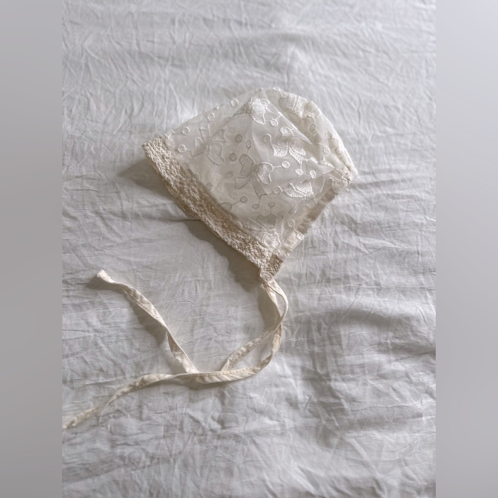 Infant Baby lace bonnet